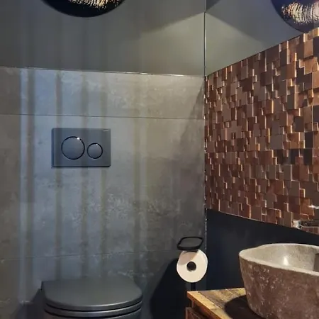 Juloft Private - 4-sterne Luxusloft Mit Whirlpool & Sauna Leverkusen