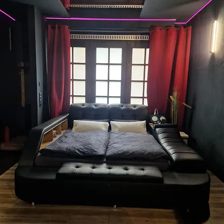 Juloft Private * Leverkusen